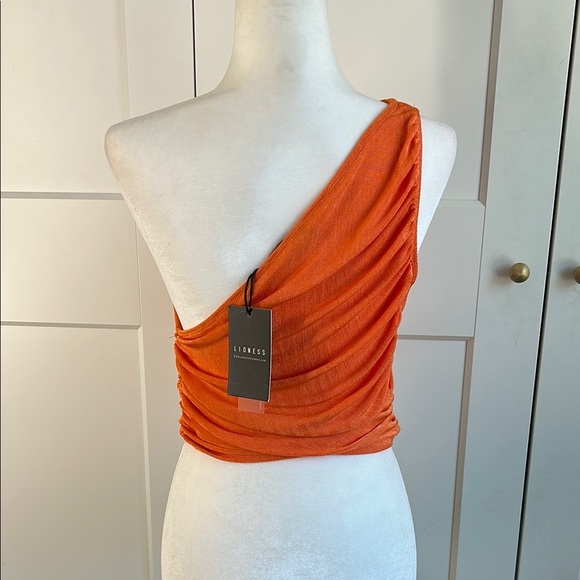 Lioness Orange One-Shoulder Crop Top | 4 - Picture 3 of 7